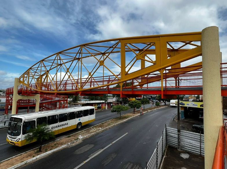 Prefeitura conclui obras de reforma da Passarela das Quintas