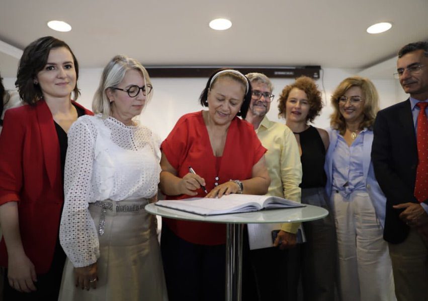 Governadora empossa nova secretária de saúde do Estado