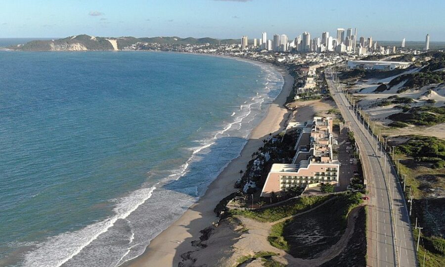 Ministério Público do RN se manifesta sobre lei que autoriza construções na Via Costeira