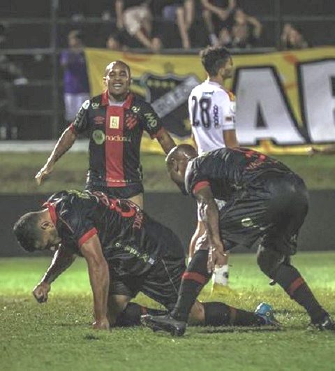 Jogo no Frasqueirão: Diego Souza marca aos 44 minutos do 2º tempo e garante vitória do Sport diante do ABC