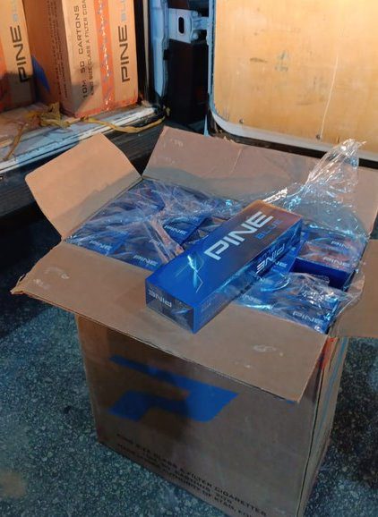 PRF apreende 70 mil maços de cigarros contrabandeados em São Gonçalo do Amarante