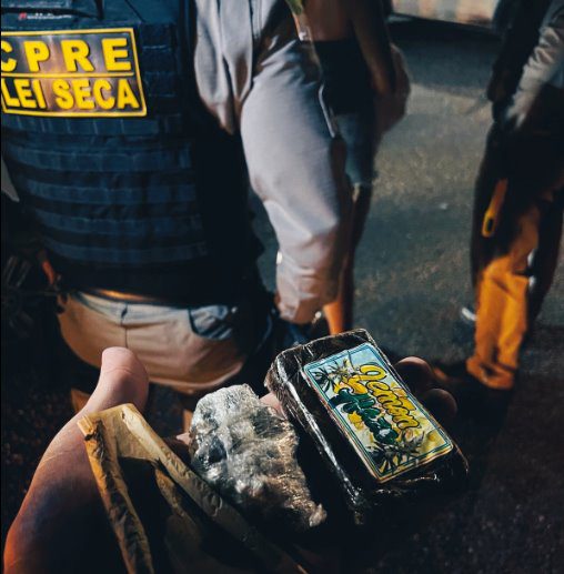 Blitz da “Lei Seca” prende casal por tráfico de drogas e detém três condutores embriagados na Zona Leste de Natal