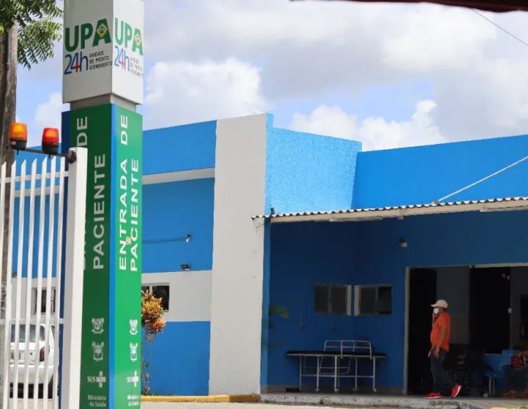 Tiroteio deixa jovem de 19 anos morto e outro ferido em frente a escola em Macaíba