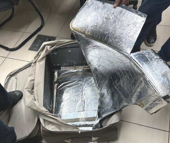 Vistoria no Raio-X: PF prende homem com cerca de 13 kg de cocaína no Aeroporto de Natal