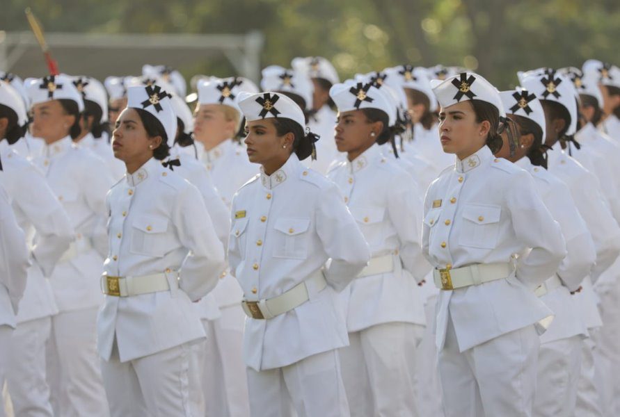 Primeira turma mista: Rio de Janeiro foi palco da formatura dos novos Fuzileiros Navais