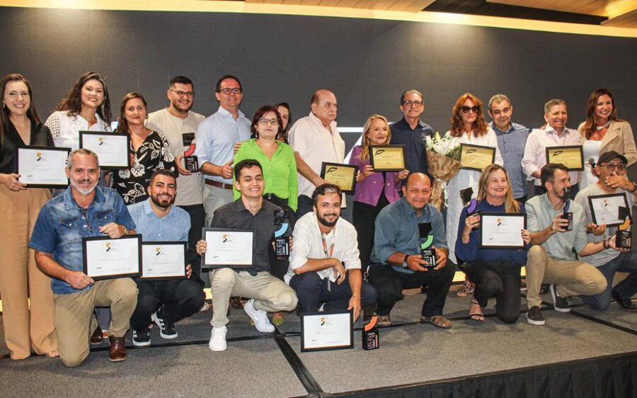 Sistema Fecomércio RN entrega Prêmio de Jornalismo e homenageia comunicadores