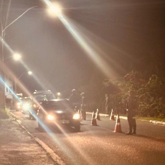 Lei Seca: 11 motoristas são autuados por dirigirem sob efeito de álcool durante fiscalização na Rota do Sol