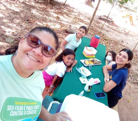 Pacientes da Casa Durval Paiva participam de piquenique no Parque das Dunas