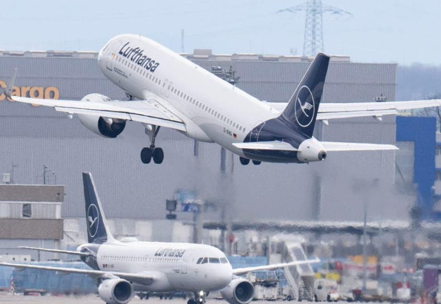 Voo da Lufthansa ficou sem piloto durante dez minutos depois de copiloto ter desmaiado