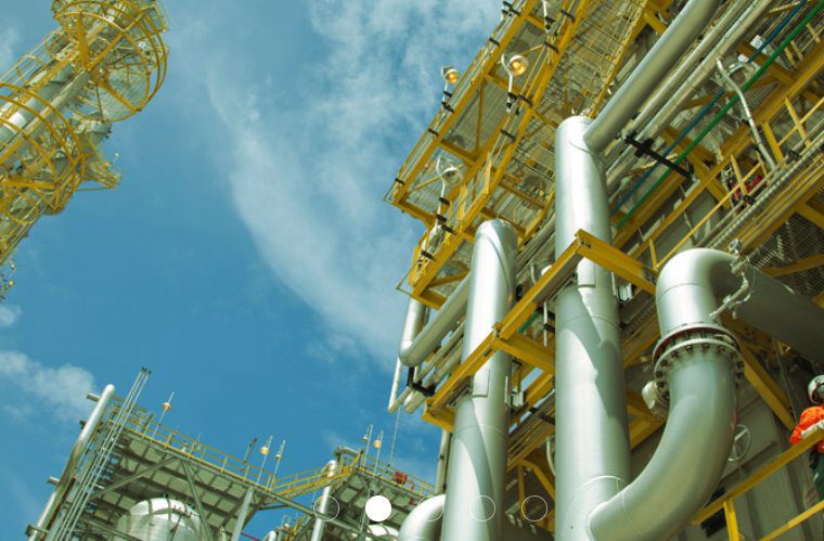 Petrobras assina contratos com valor aproximado de R$ 4,9 bilhões para obras na Refinaria Abreu e Lima