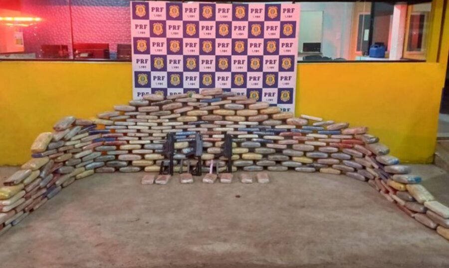 Caminhoneiro que saiu com sal de Mossoró e pego em Rondônia com mais de 250 kg de drogas e armas