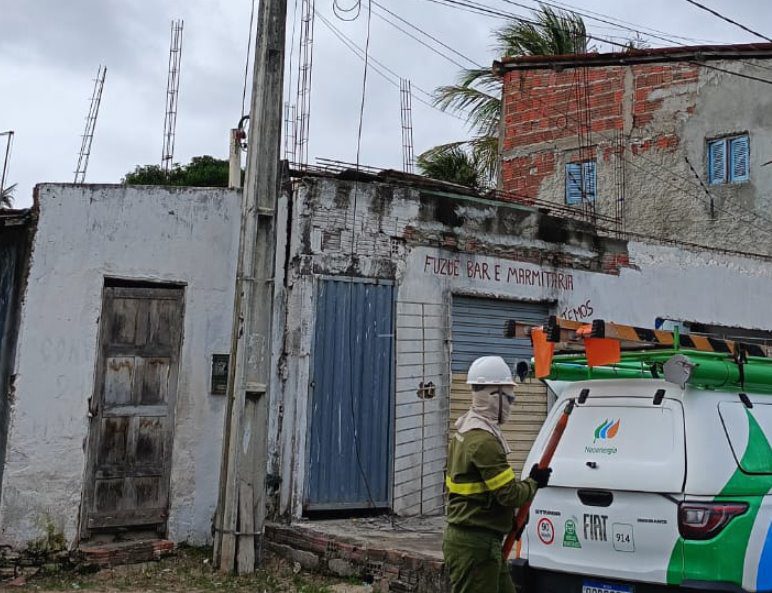 Polícia Civil prende dois homens por furto de energia e monitoramento irregular