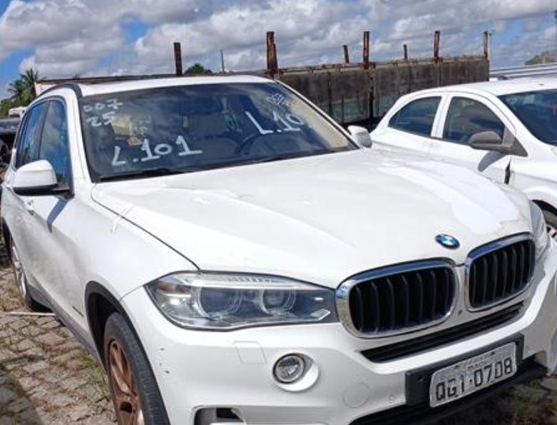 Leilão online do Detran acontece na terça-feira (26) com lances variando de R$ 700 a R$ 75 mil