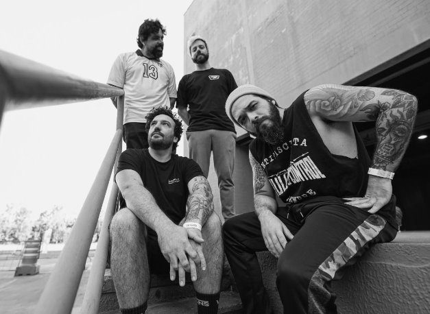 De Nordeste para o mundo: Backdrop Falls lança novo clipe e single “Choose to Fight”